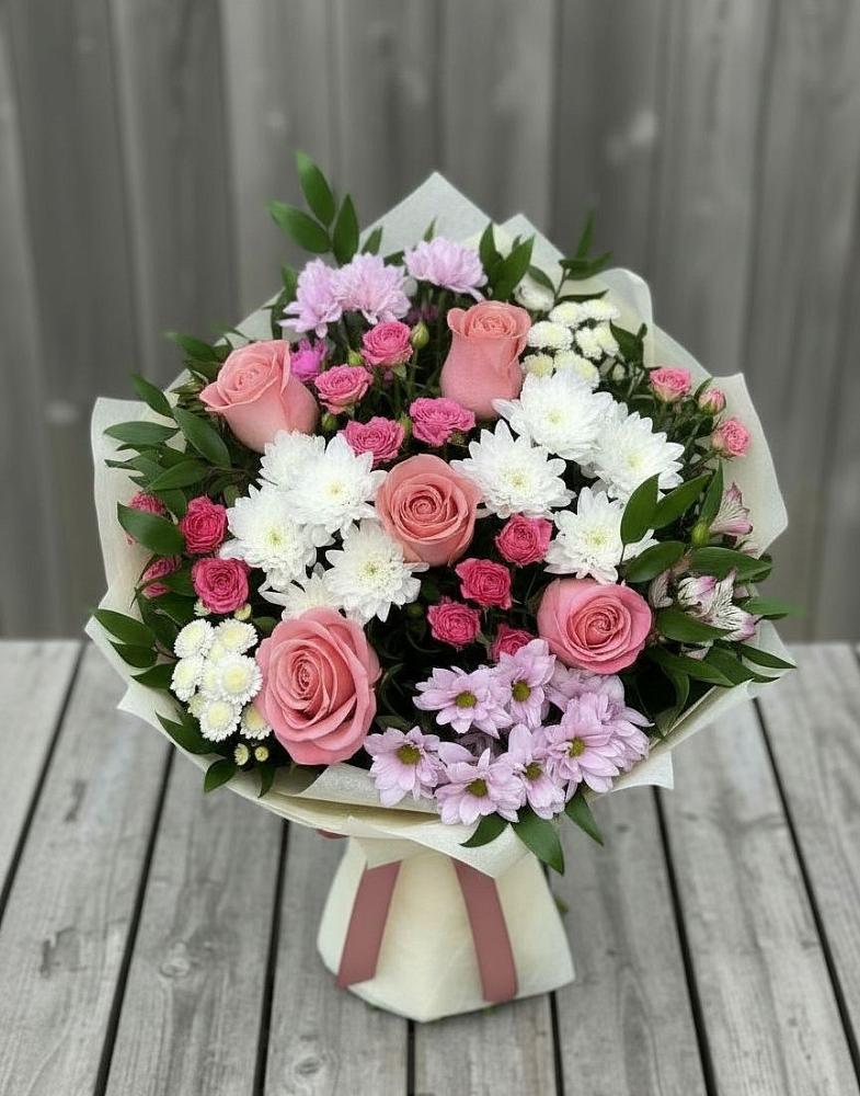 Букет цветов из: Альстромерии, Гвоздики, Розы и Хризантемы в Кизляре Республики Дагестан