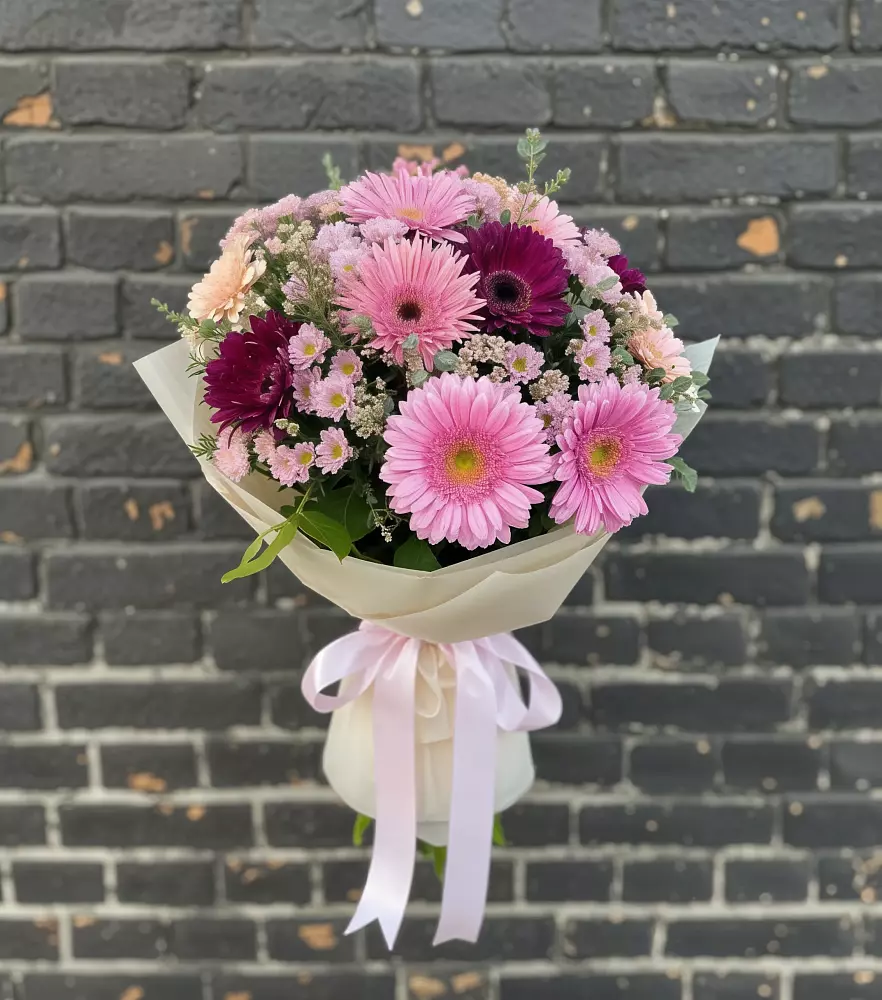 Букет цветов из: Герберы и Хризантемы в Кизляре Республики Дагестан