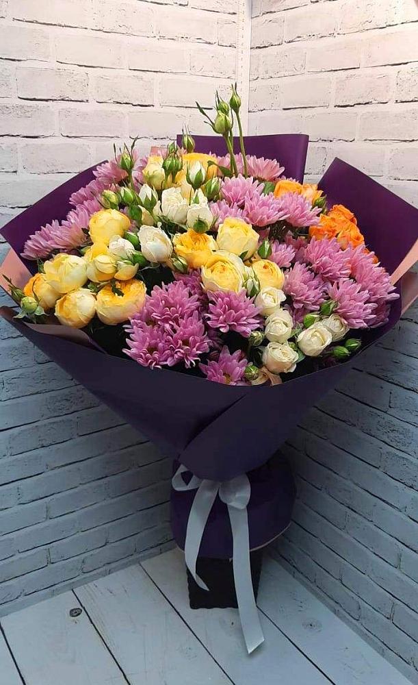 Букет цветов из: Хризантемы и Розы в Кизляре Республики Дагестан