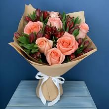 Букет цветов из:  Розы и Альстромерии в Кизляре Республики Дагестан