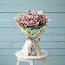 Букет цветов из:  Орхидеи и Розы в Кизляре Республики Дагестан