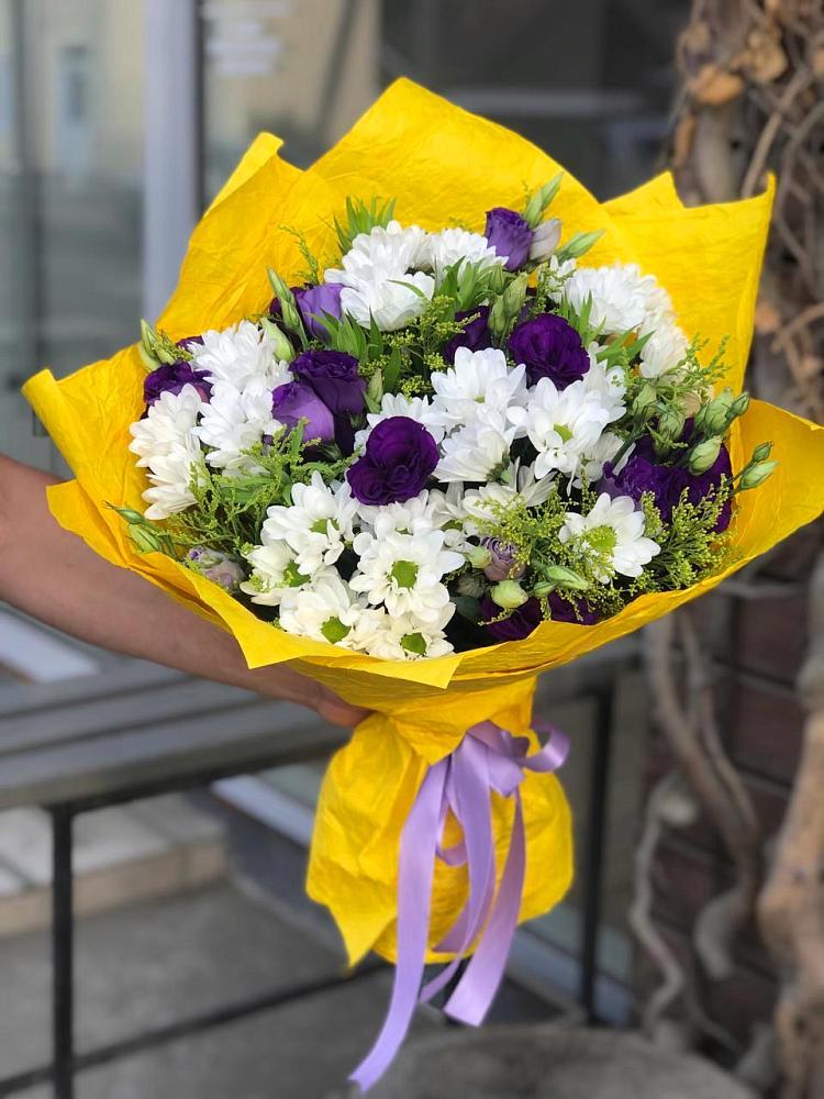 Букет цветов из: Ирисы, Хризантемы и Ромашки в Кизляре Республики Дагестан