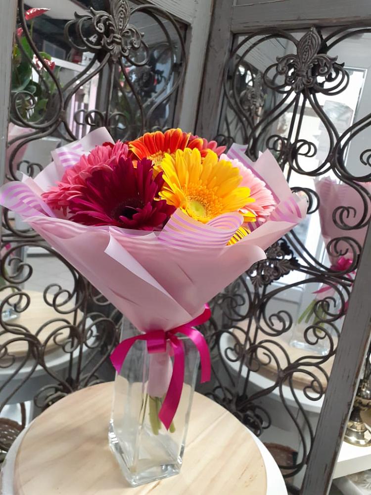 Букет цветов из: Герберы в Кизляре Республики Дагестан