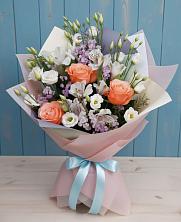 Букет цветов из:  Лизиантусы, Розы, Альстромерии и Гипсофила в Кизляре Республики Дагестан