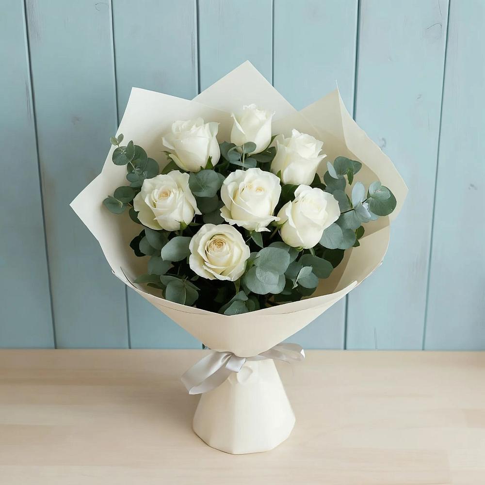 Букет Белые розы в Эвкалипте в Кизляре Республики Дагестан