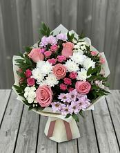Букет цветов из:  Альстромерии, Гвоздики, Розы и Хризантемы в Кизляре Республики Дагестан